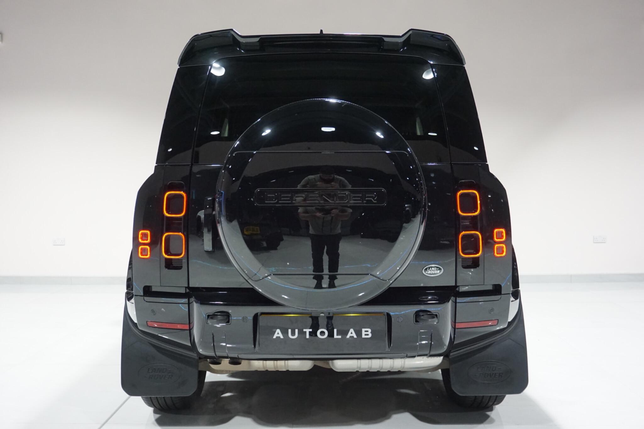 Land Rover Defender 90 3.0 D250 MHEV X-Dynamic HSE SUV 3dr Diesel Auto 4WD Euro 6 (s/s) (250 ps)